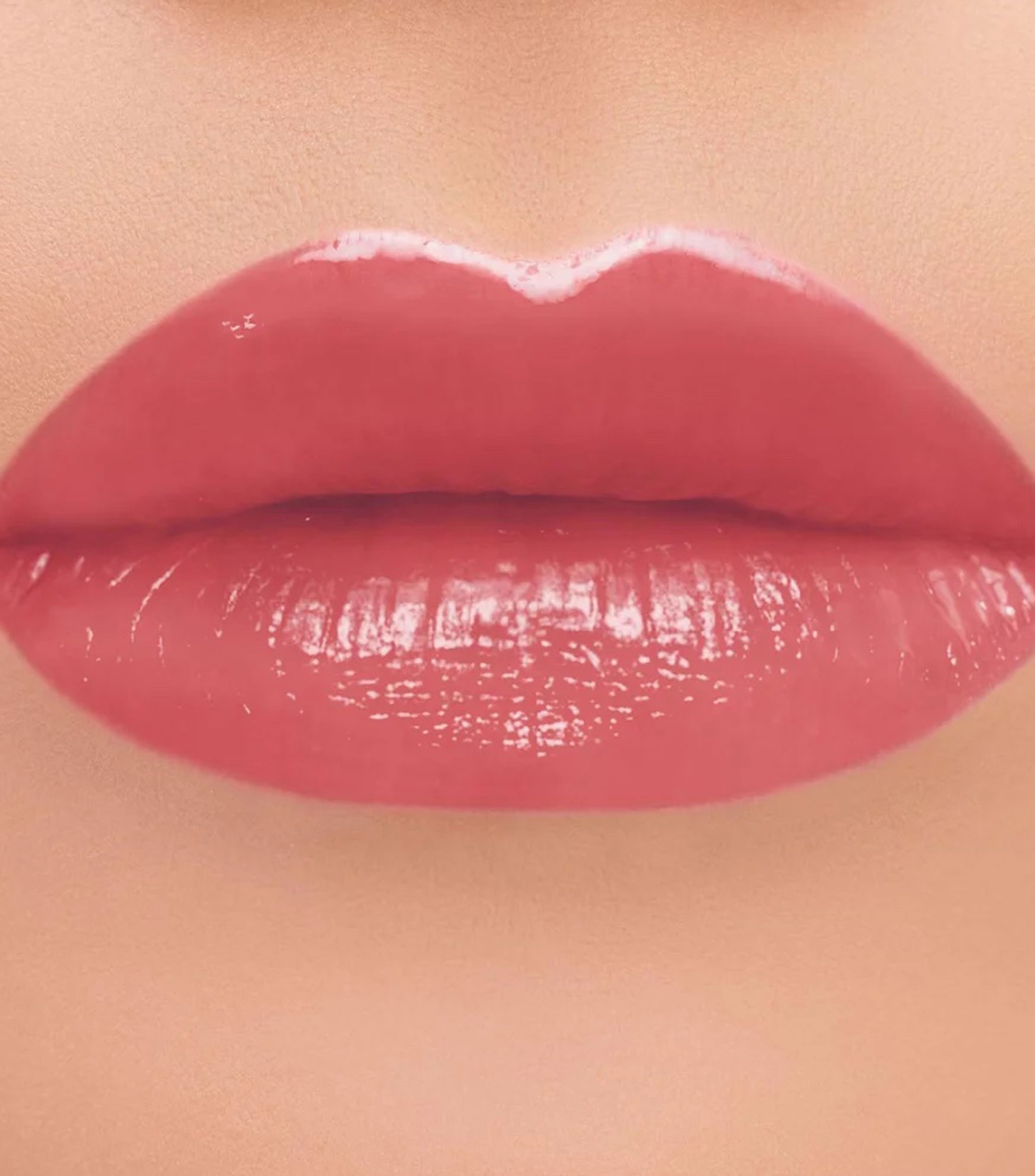 Labial con brillo de espejo The Inks Vinyl Cream, 5.5 ml